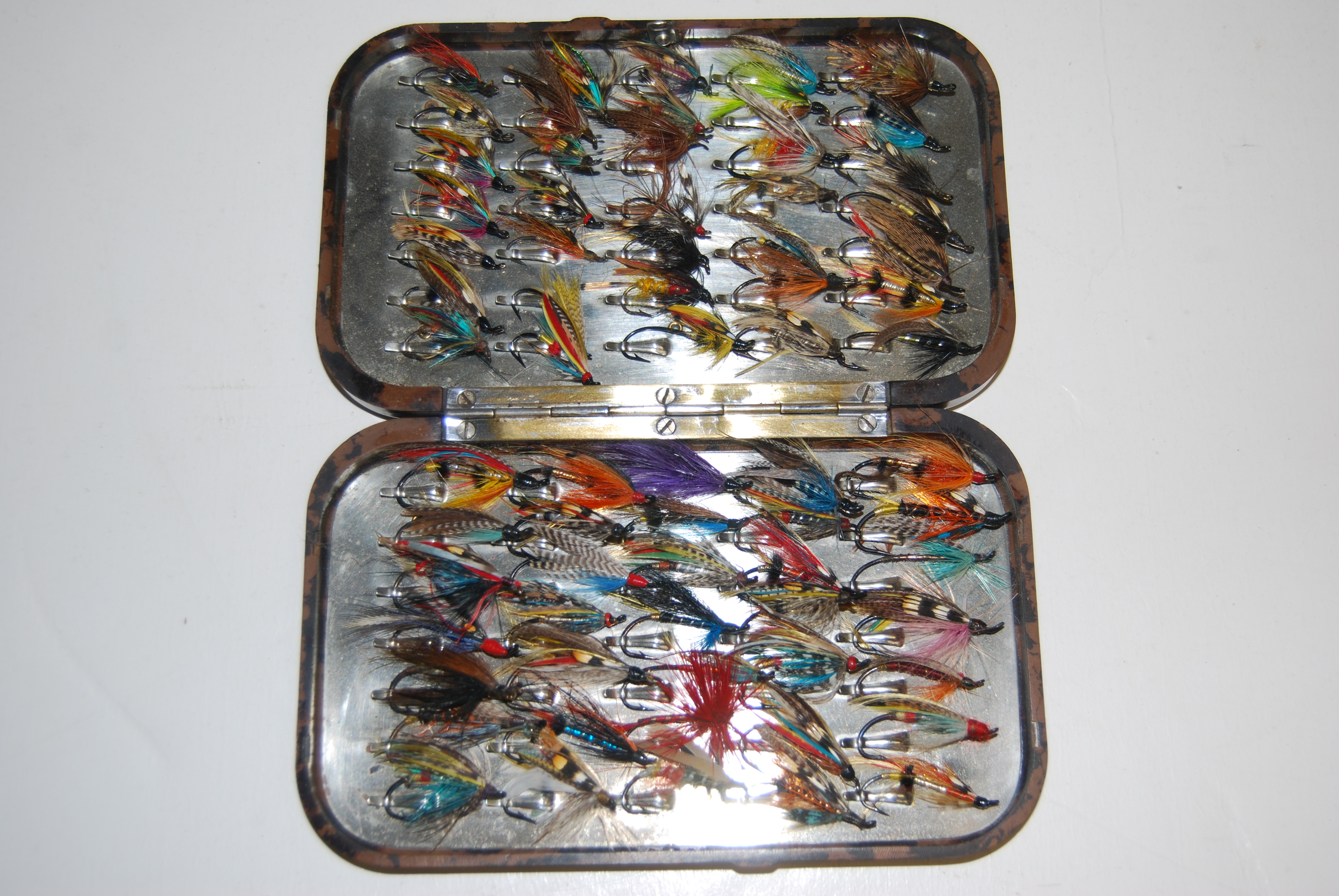 6 1/4 in. HARDY NERODA FLY BOX No. 1B. [ Circa 1934] Small Salmon or Low  Water Salmon Flies. Fitted with 70