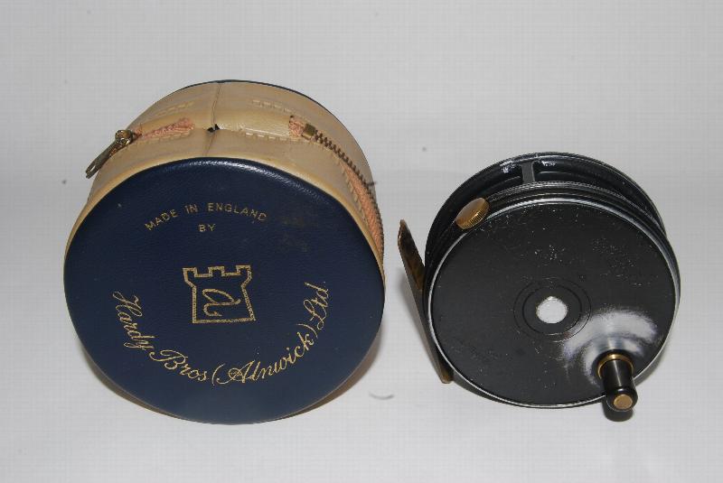 Category: FLY REELS HARDY USED