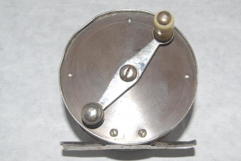 Pflueger ATLAPAC No.#1640 Size 4/0 Nickel Silver with Original Tin Can &  Felt Bag Circa-1929 — VINTAGE FISHING REELS
